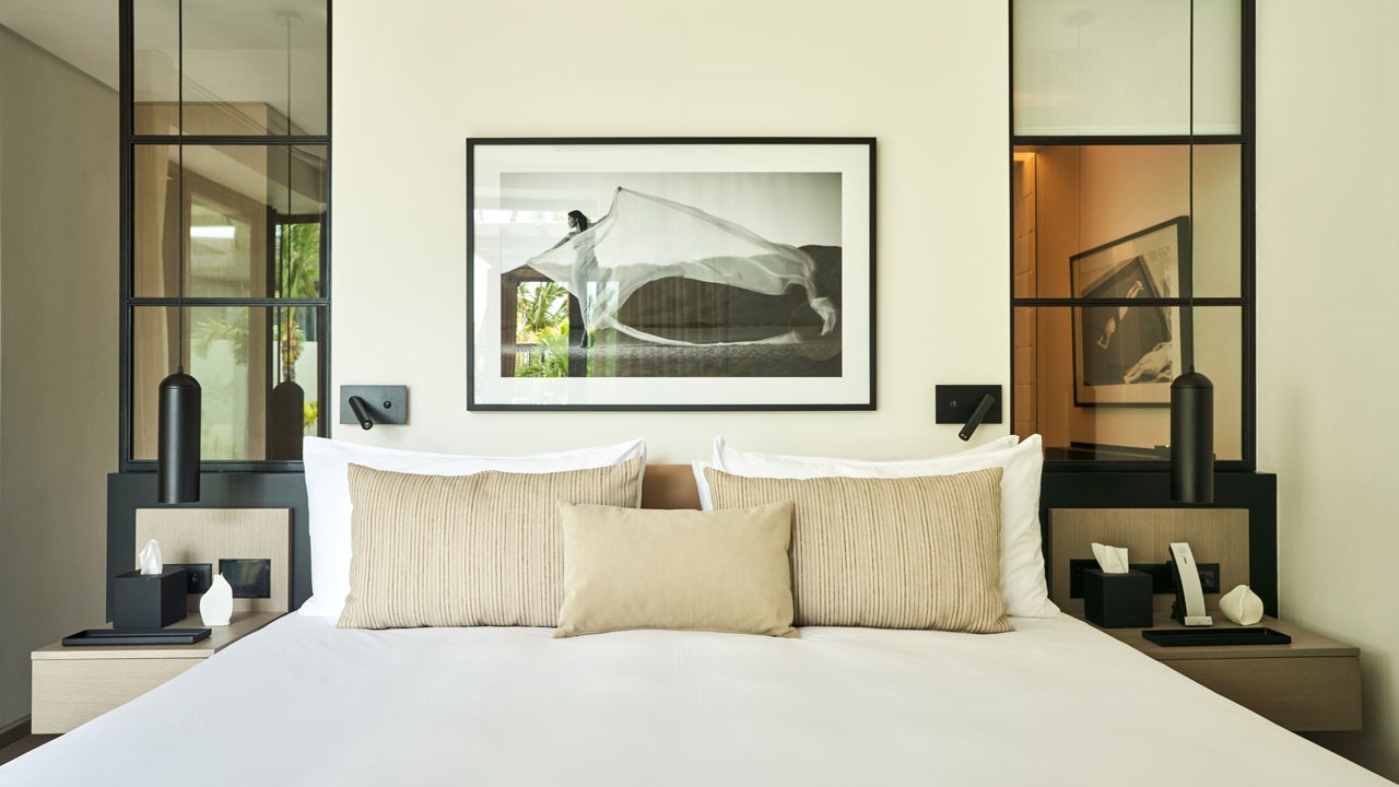 LUX* Beachfront Pool Villas