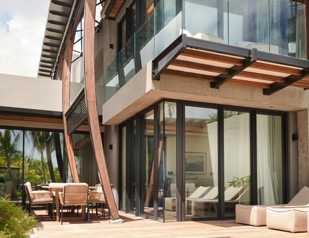 lux<bdi>*</bdi> beachfront pool villas-3