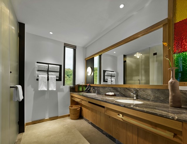 suite lux<bdi>*</bdi>-5