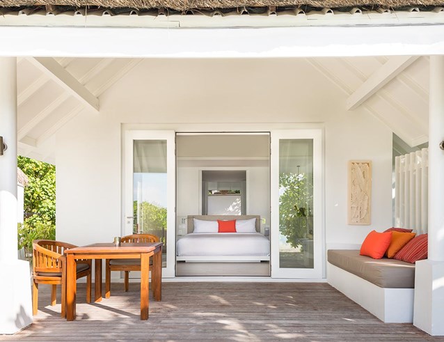romantic beach pool villas-2