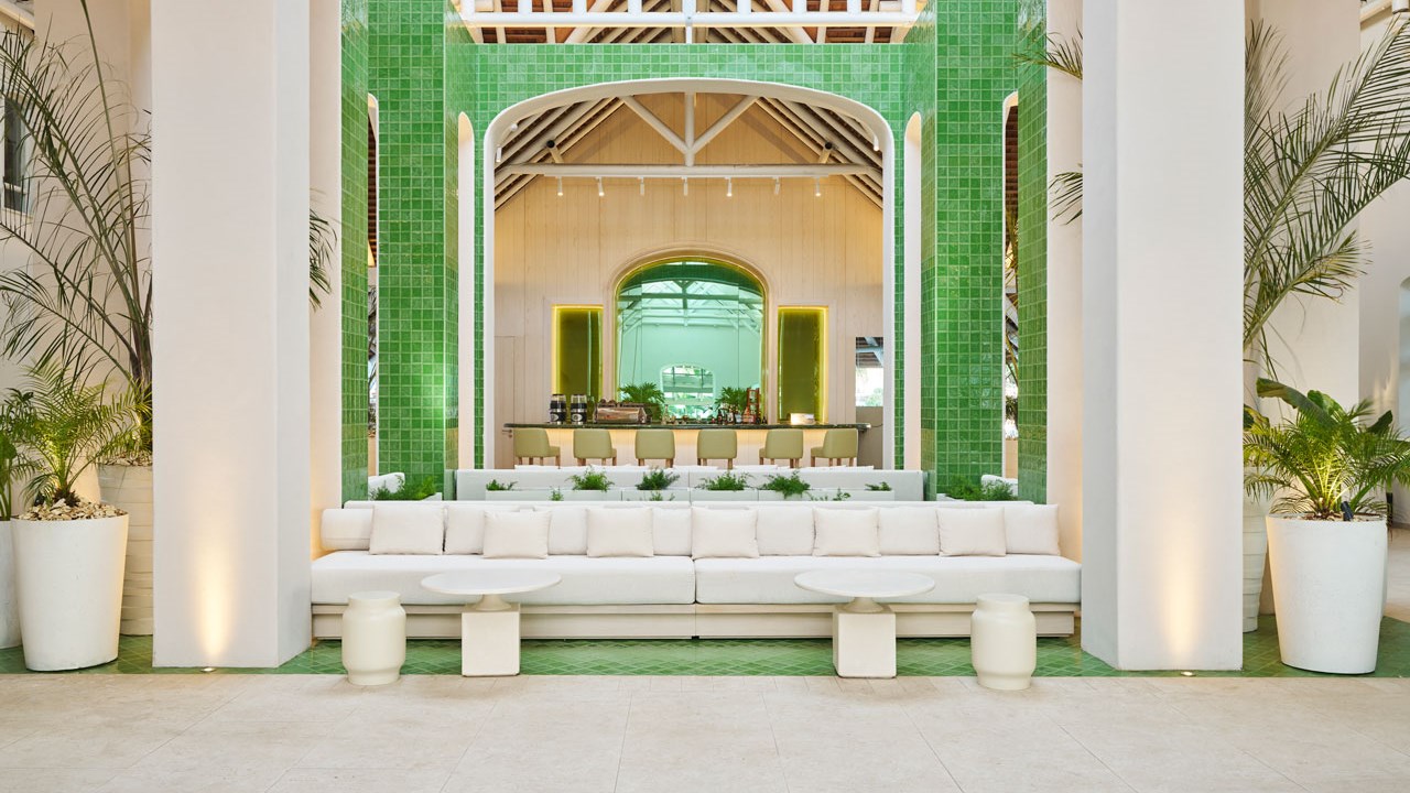 Maison LUX*