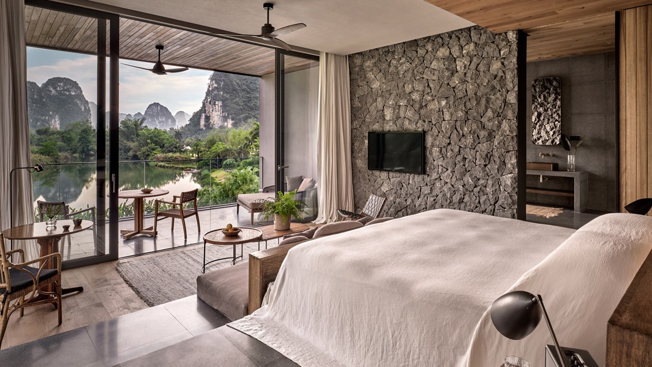 Premier LUX* Suite